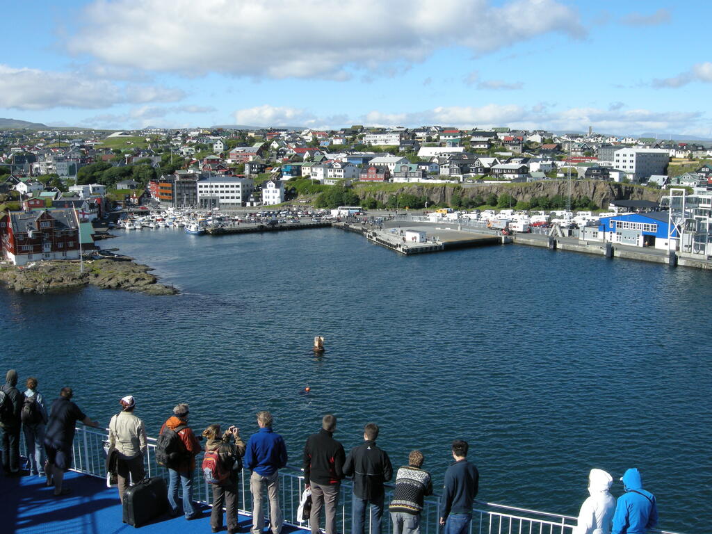 Wendeman&ouml;ver im Hafenbecken von T&oacute;rshavn