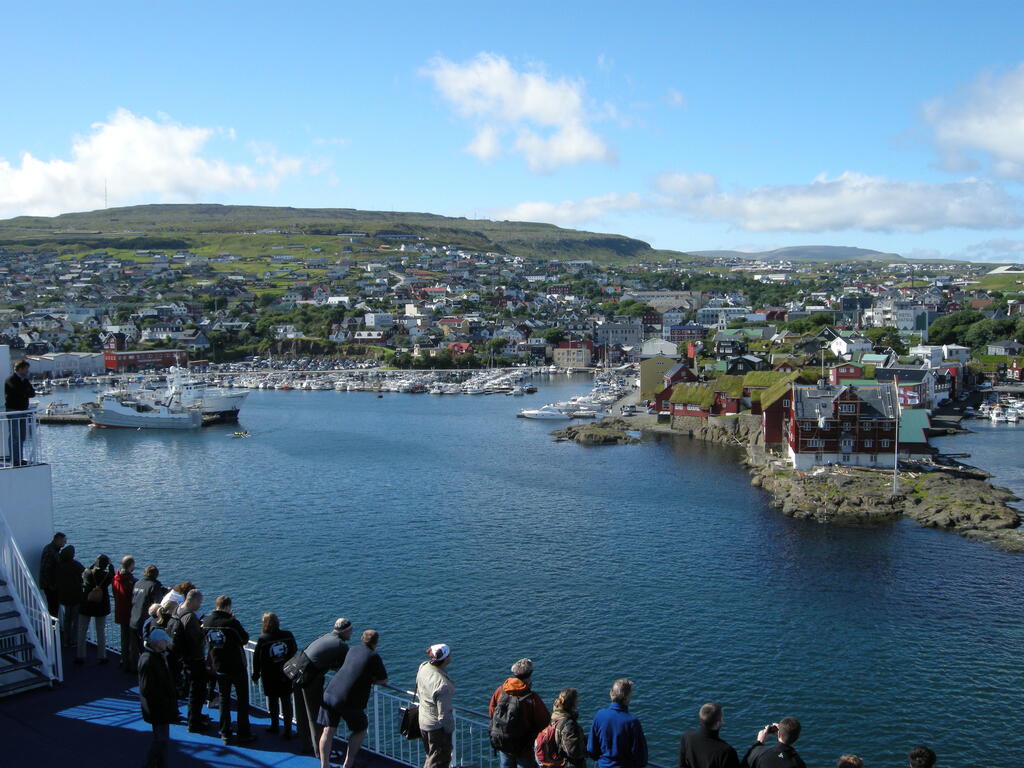 Wendeman&ouml;ver im Hafenbecken von T&oacute;rshavn