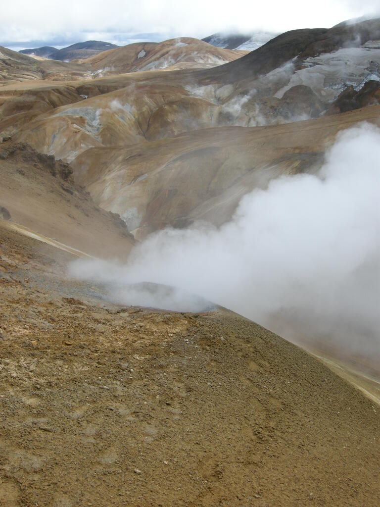 Wanderung durch das Geothermalgebiet