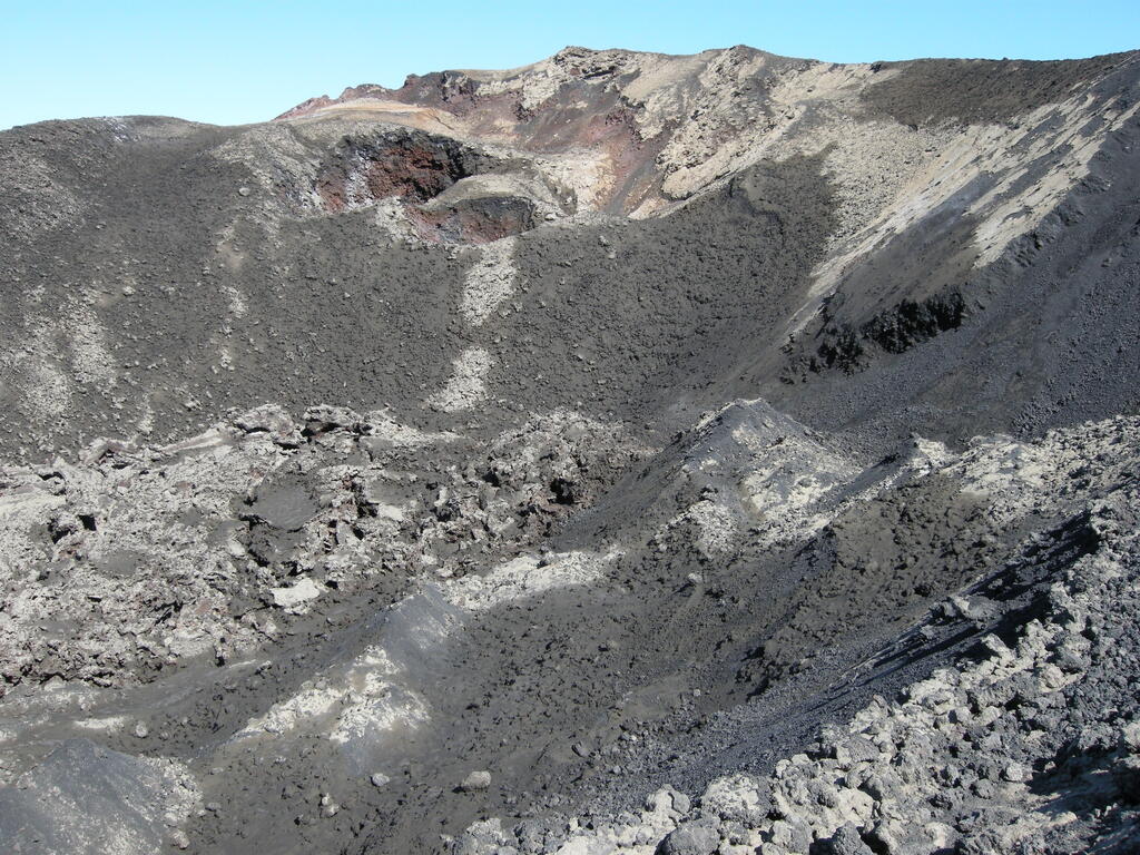 Fimmv&ouml;r&eth;uh&aacute;ls, M&oacute;&eth;i