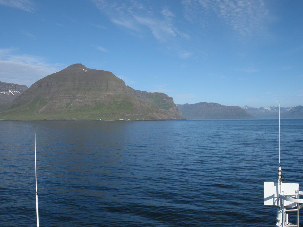 Dalatangi an der Einfahrt nach Sey&eth;isfj&ouml;r&eth;ur