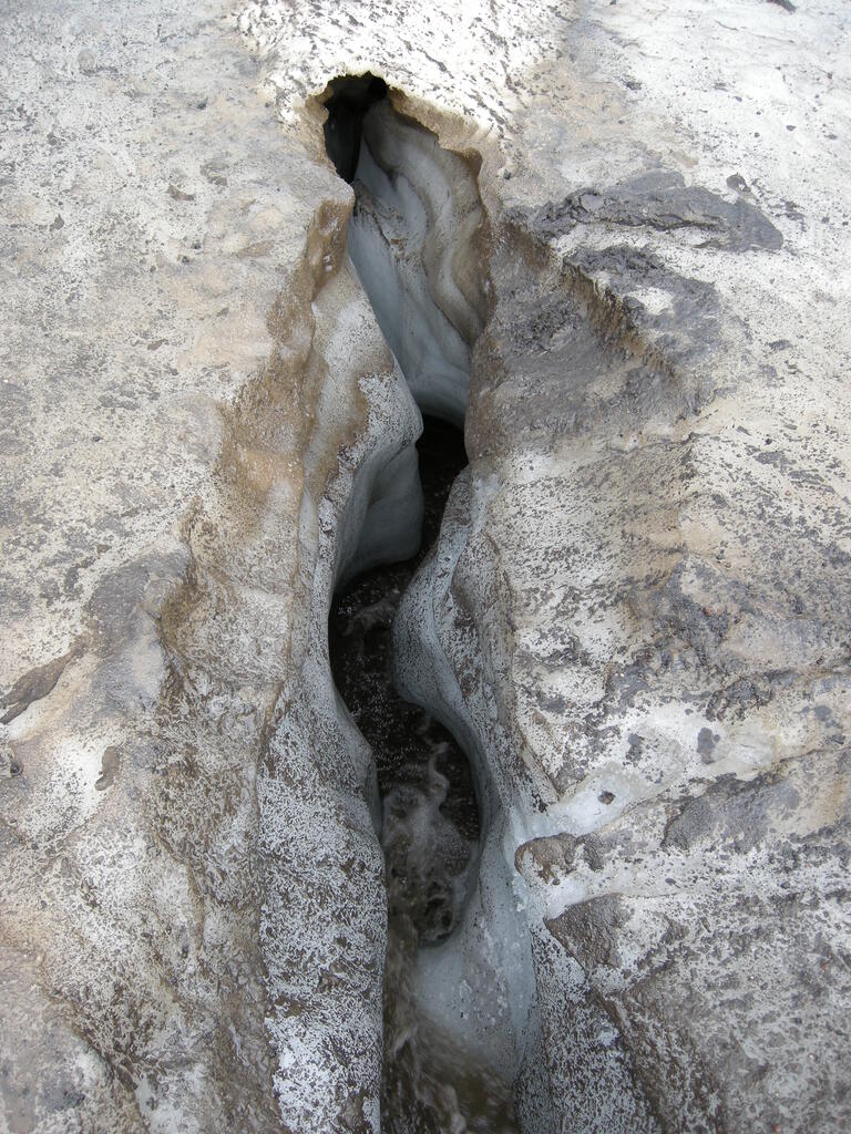 Kverkfj&ouml;ll, auf dem Gletscher, Schmelzwasser Kaskade