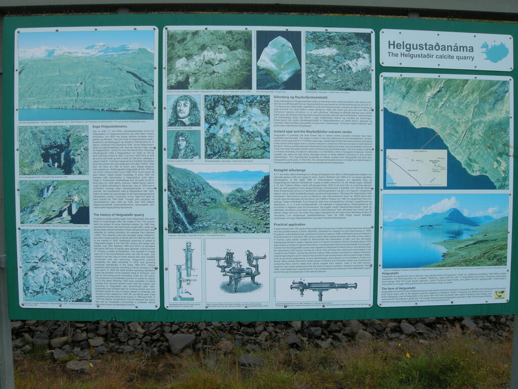 Infotafel an der Calcitgrube Helgusta&eth;an&aacute;ma