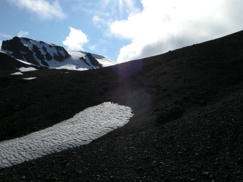 Langsam n&auml;hern wir uns dem kleinen Gletscher