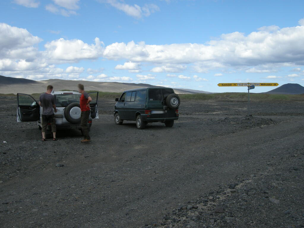 An der Einm&uuml;ndung der Bruardalur Piste in die F910