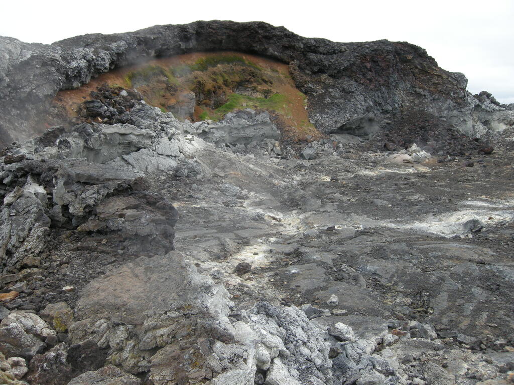 Leirhjn&uacute;kur Lavafeld