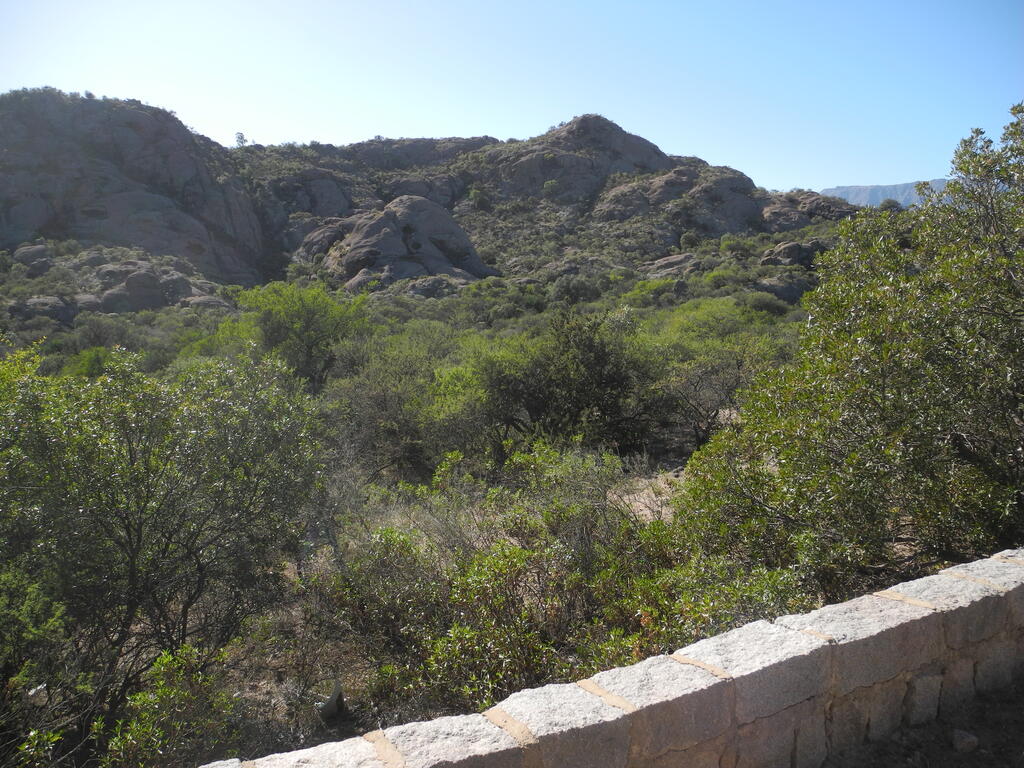 Landschaft an der RPE92 zwischen San Marcos Sierras und Capilla del Monte