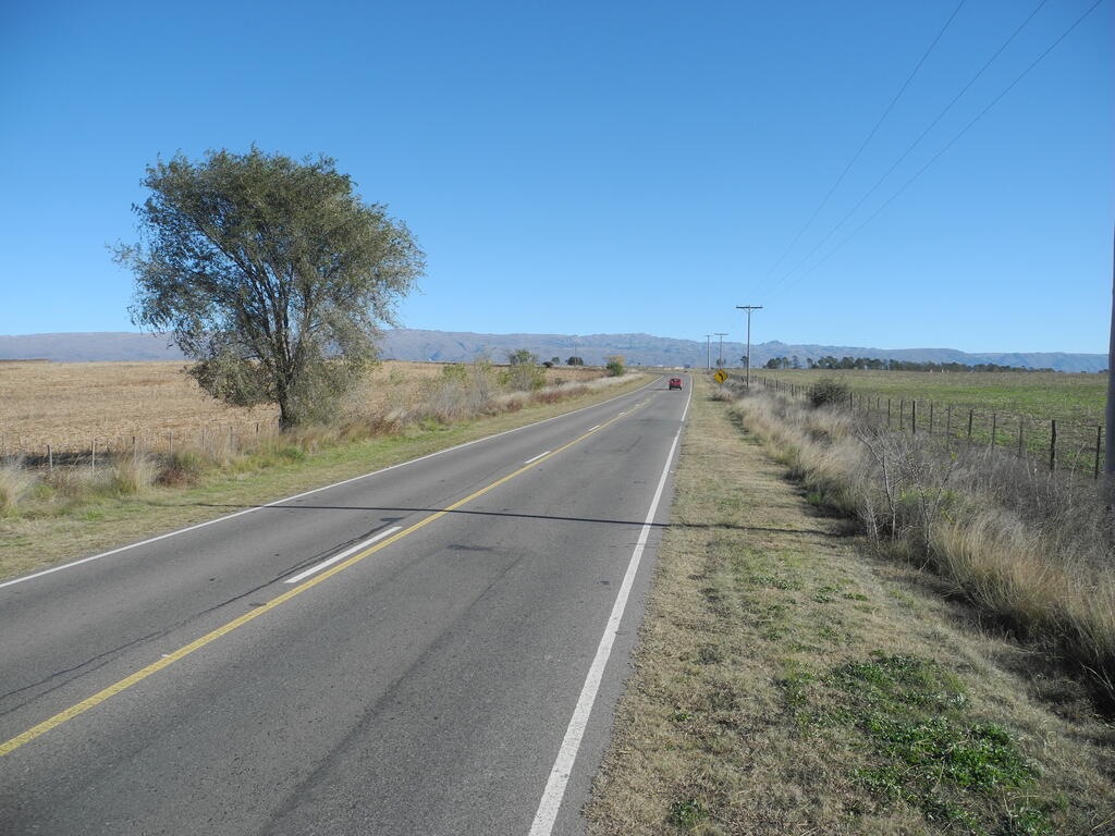 Landschaft an der RPS228 bei Villa Yacanto