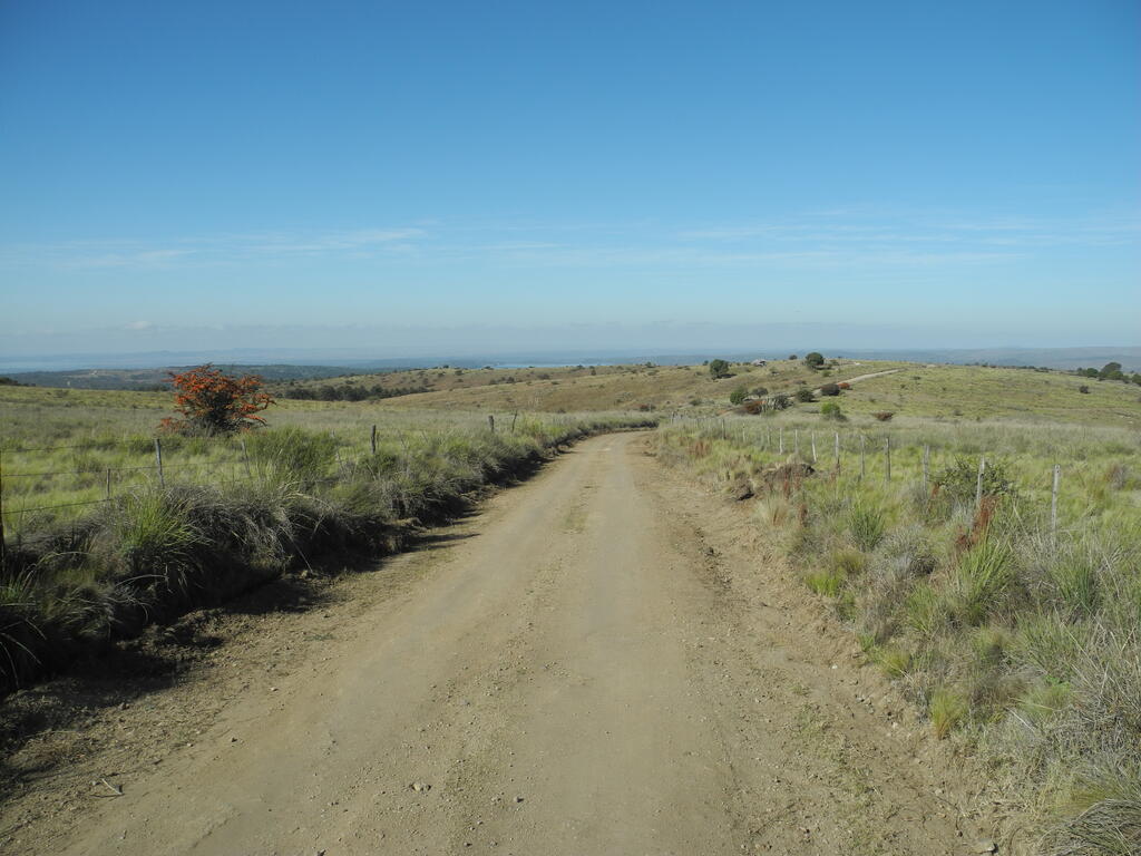 Landschaft an der Stra&szlig;e von Villa Yacanto nach Embalse Cerro Pelado