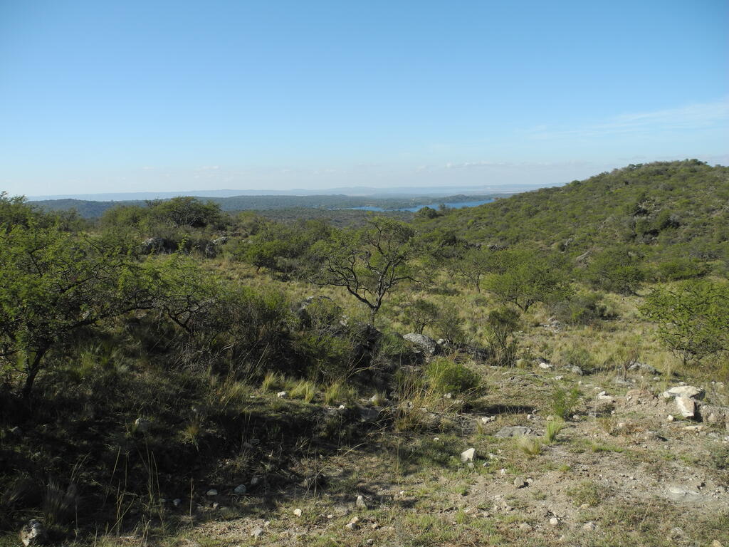 Landschaft an der Stra&szlig;e von Villa Yacanto nach Embalse Cerro Pelado