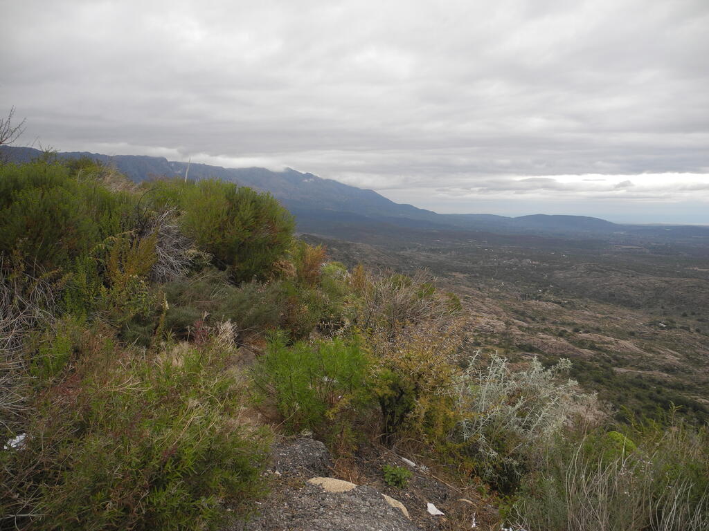 Die Stra&szlig;e von Mina Clavero nach Villa Carlos Paz bevor es in die Wolken ging