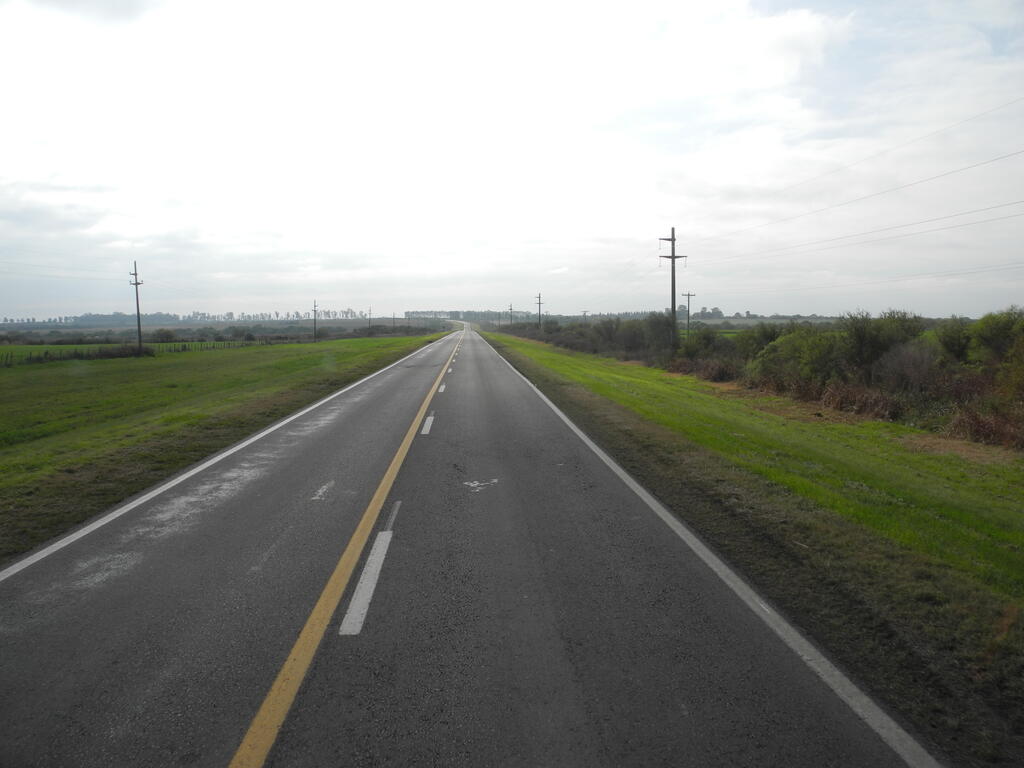Landschaft an der RN12 zwischen Paran&aacute; und Goya