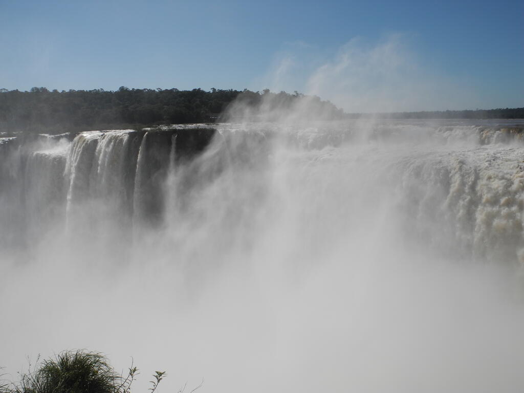Wassernebel &uuml;ber der Garganta del Diablo