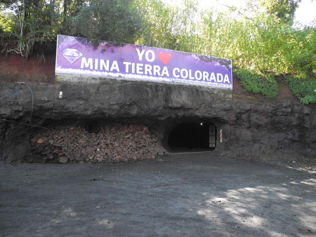 Eingang zum Untertage Bereich der Mina Tierra Colorada