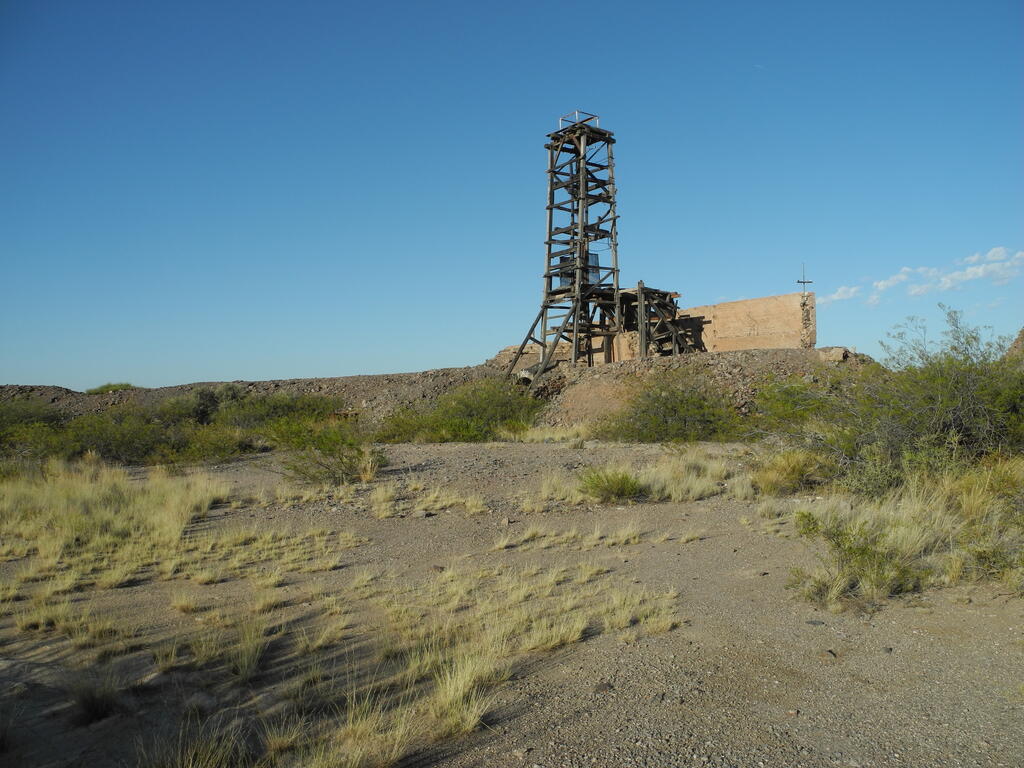 Mina Gonzalito, F&ouml;rderger&uuml;st des Schachts Vicentito