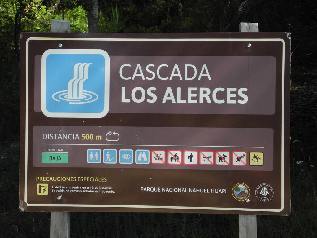 Infotafel Cascada Los Alerces
