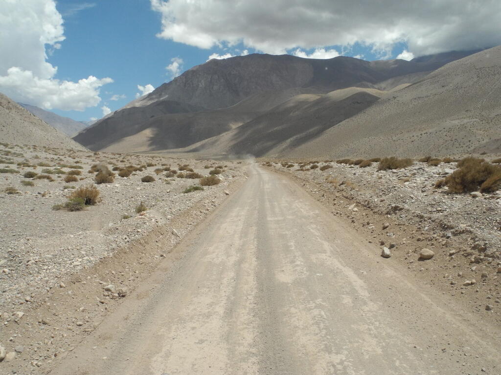 Das untere Tal auf der Fahrt zur Laguna Blanca