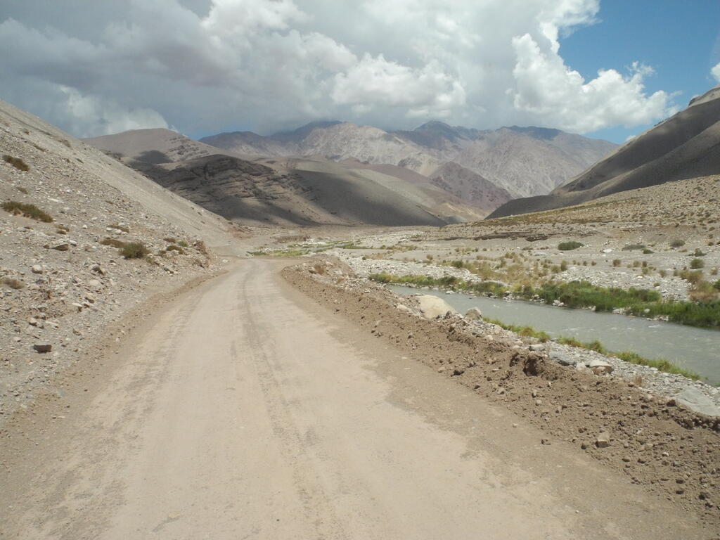 Das untere Tal auf der Fahrt zur Laguna Blanca