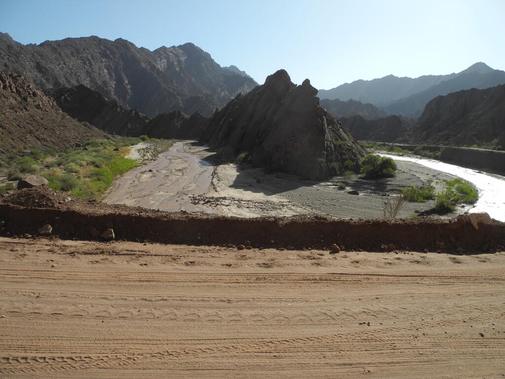 Schlucht mit Sandsteinfelsen