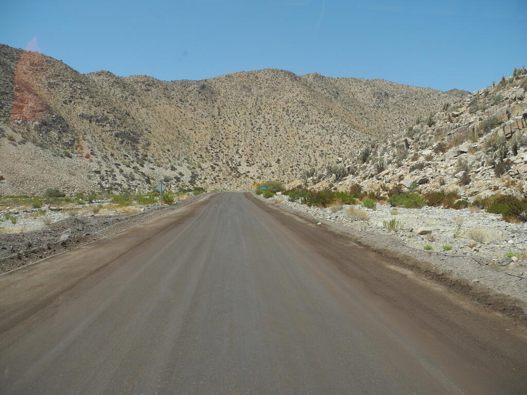 Stra&szlig;e D-115 im Tal