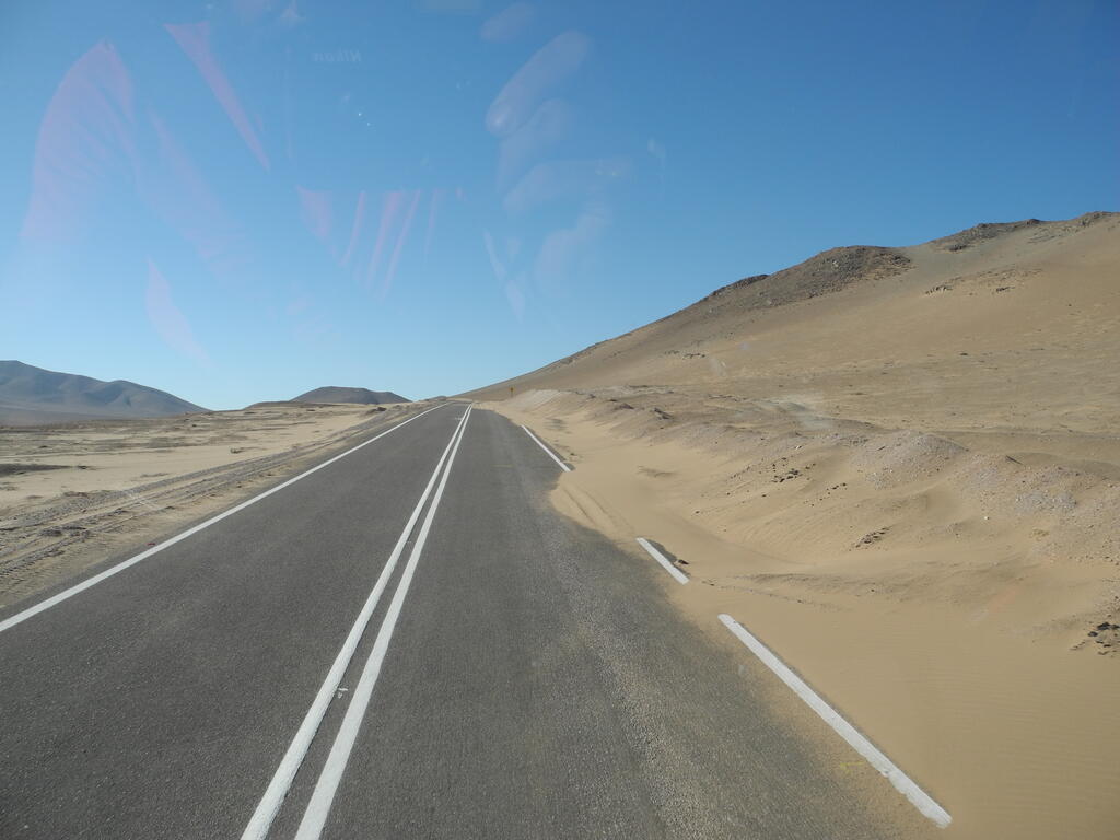 Stra&szlig;e C-309 durch die W&uuml;ste