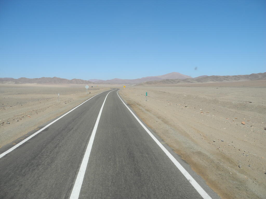 Stra&szlig;e in der W&uuml;ste