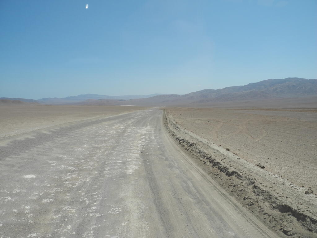 W&uuml;ste an der Stra&szlig;e B-12