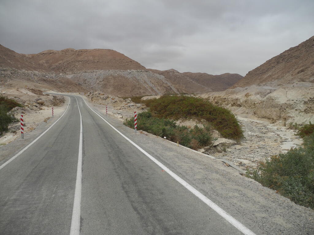 Stra&szlig;e A-35 in der Quebrada Cobija