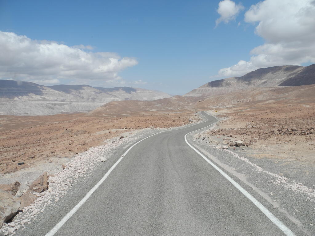 Landschaft an der Stra&szlig;e A-345