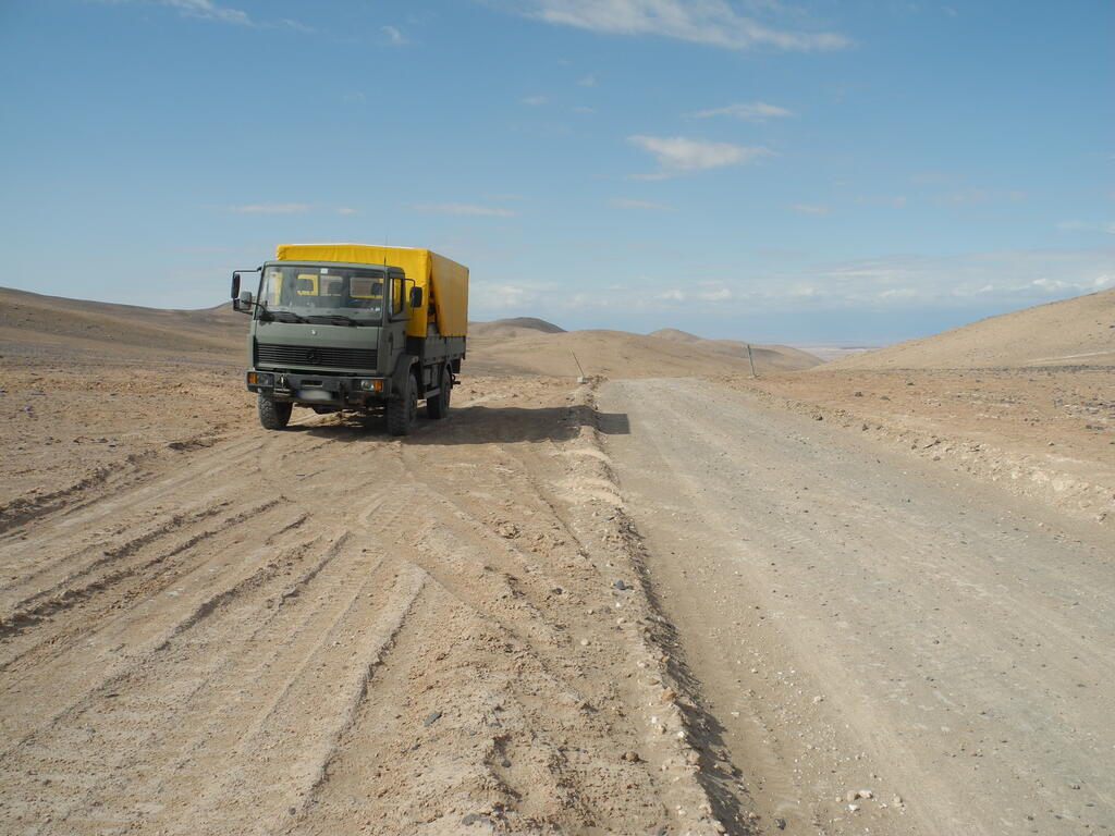 Camping am Stra&szlig;enrand der A-770 in der W&uuml;ste