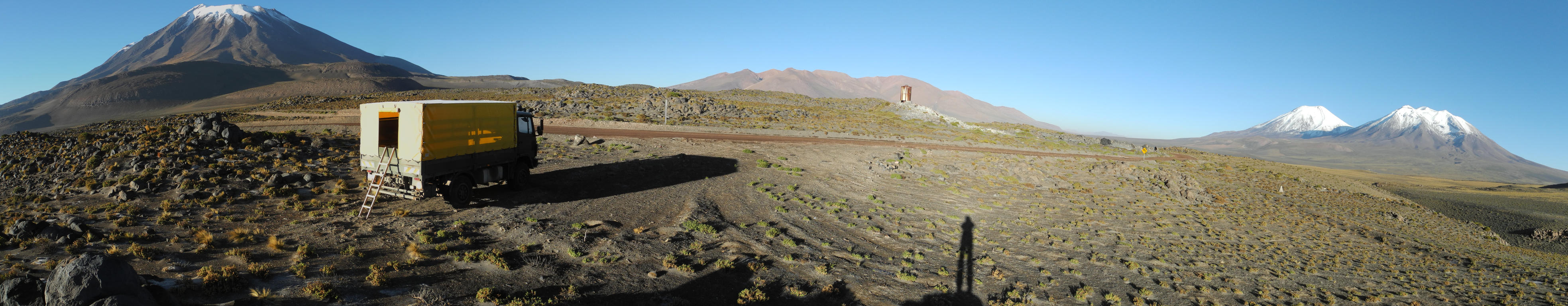 Das Panorama am n&auml;chsten Morgen mit von links Paniri, San Pedro und San Pablo