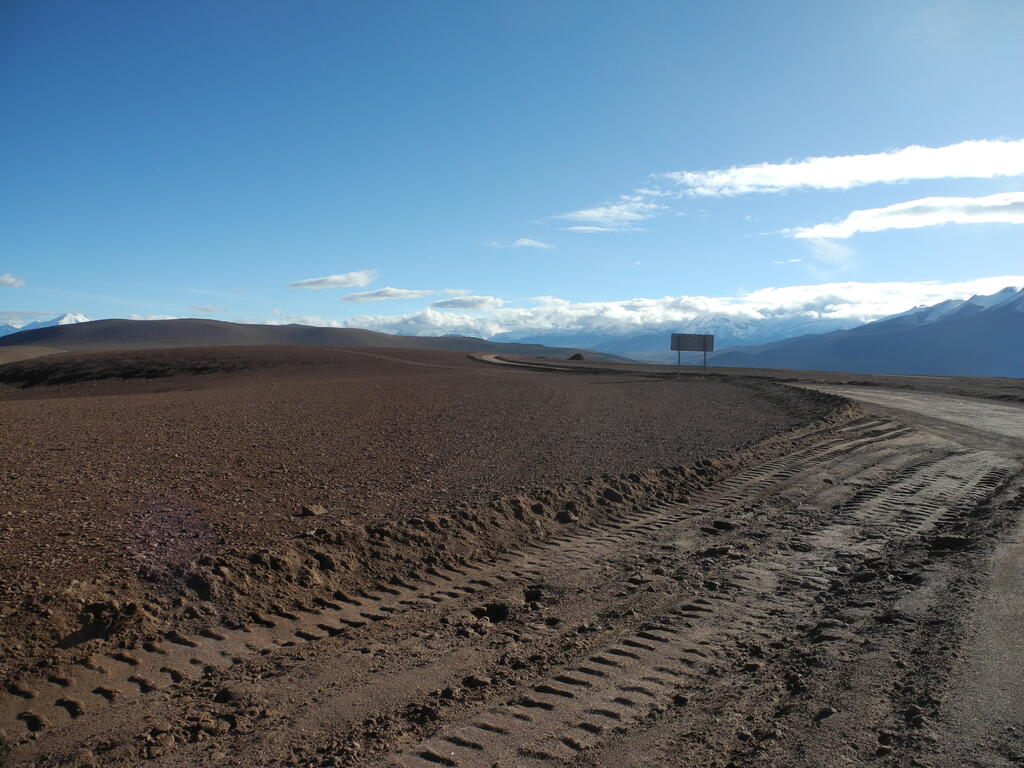 Aussicht von der Passh&ouml;he vor dem Tal von El Tatio