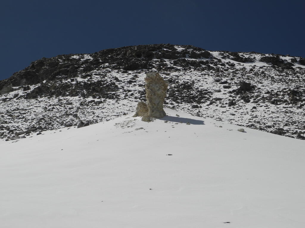 Rest einer fr&uuml;heren Schwefel-Fumarole