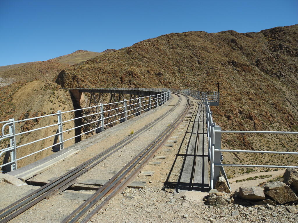 Die Gleise auf der Br&uuml;cke
