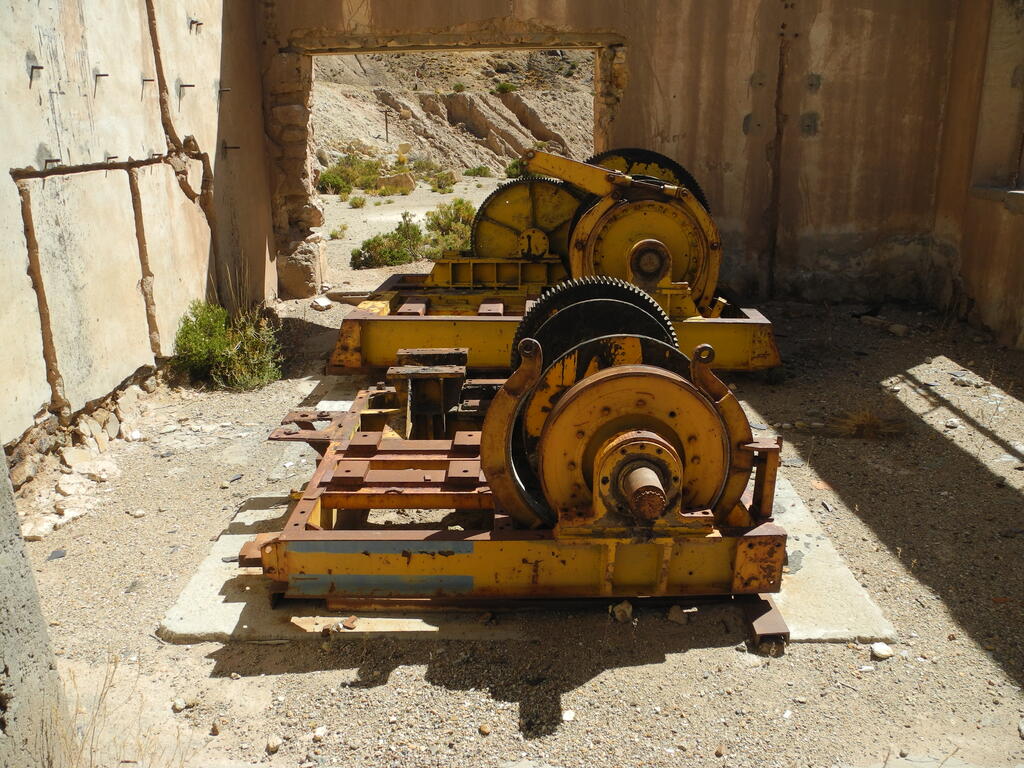 Reste der Maschinen am Schacht