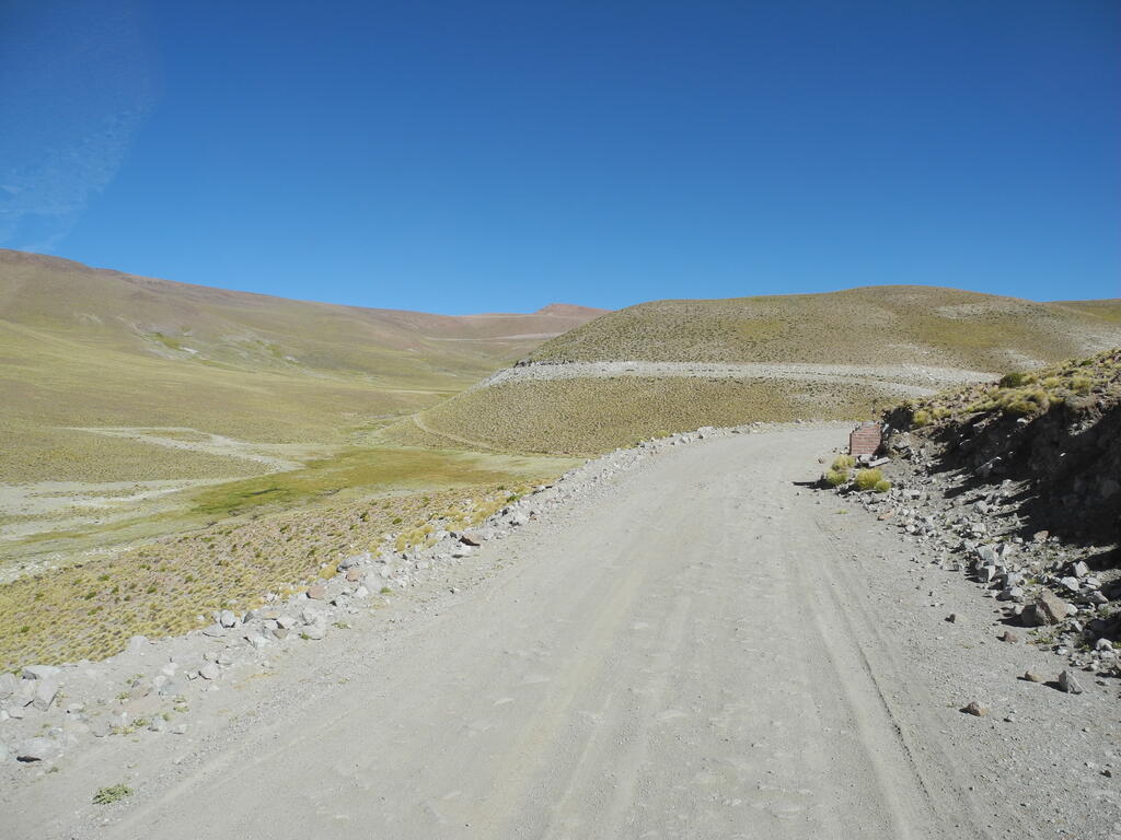 Landschaft auf der Nordseite des Abra Acay