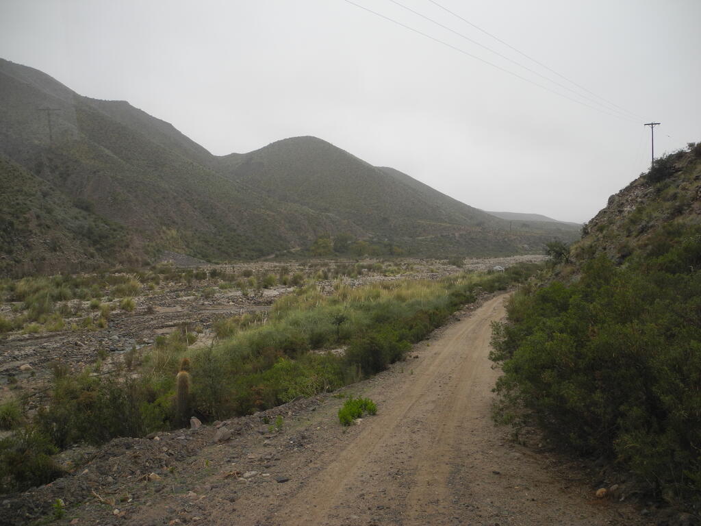 Die Stra&szlig;e und das Tal nach Papachacra