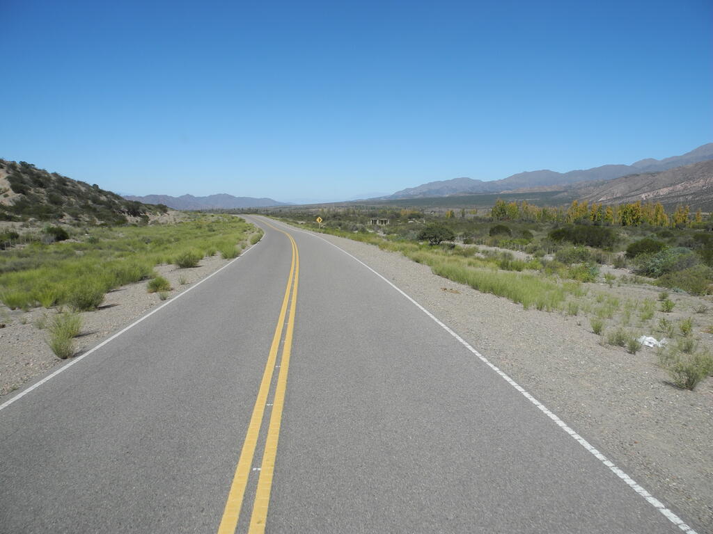 Landschaft an der Stra&szlig;e von Tinogasta nach Famatina