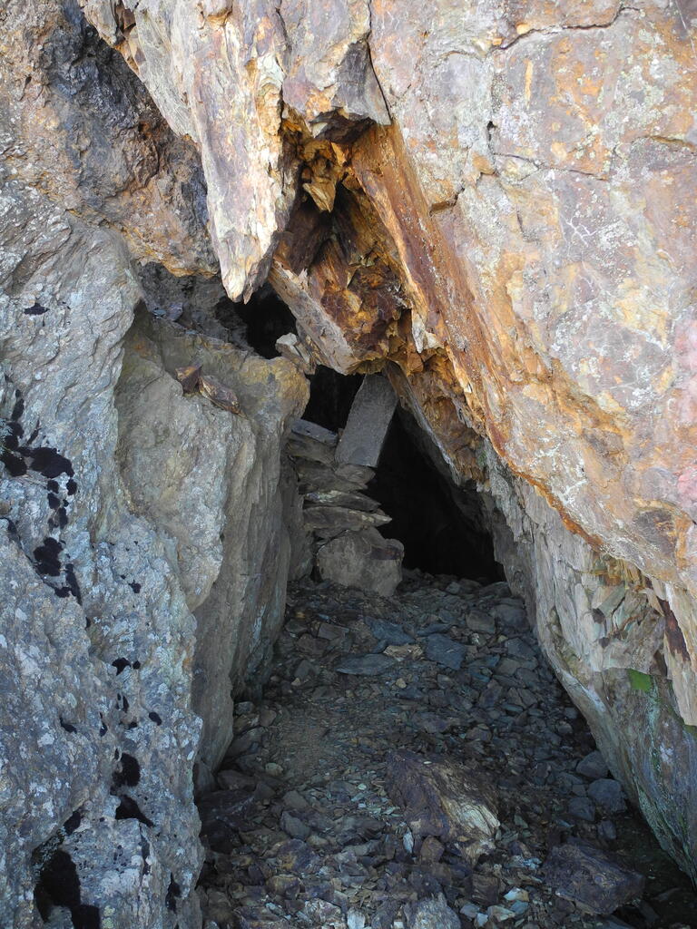 Kleiner Stollen mit Abst&uuml;tzung