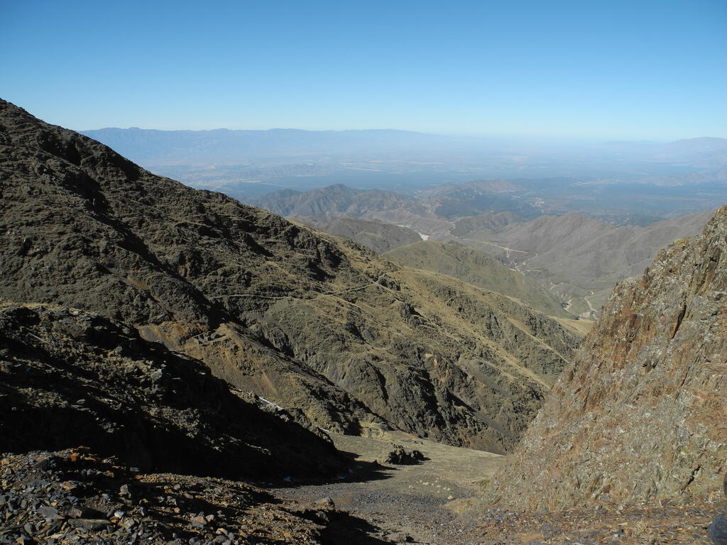 Aussicht in die T&auml;ler mit beiden Teilen der Mina Rosario